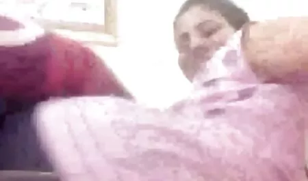 Jovem tailandês aberto na frente de seu parceiro com tesão video de sexo entre adultos