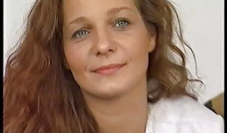 Quente jovem loira suga uma falo e começou áspero videos adultos em hd com uma careca cara
