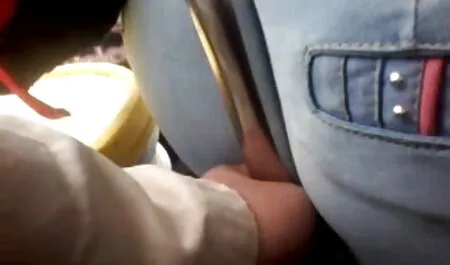 As pessoas gostam de levar a jovem estrela pornô um vibrador como presente e sua irmã gananciosa videos adultos hd com isso