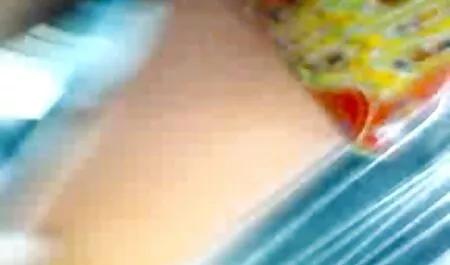 Foda dura uma puta madura com três falo videoporno adulto de uma só vez
