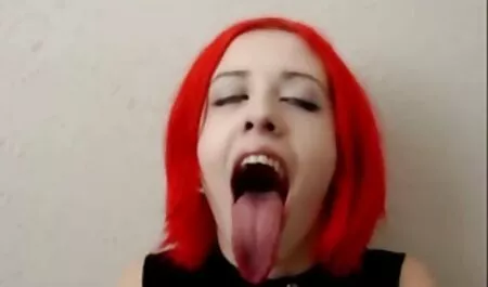 18 ano velho beleza com grande tits vestindo uma videos adultos sexo oral brinquedo para masturbar-se