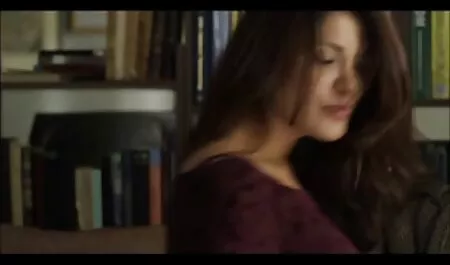 Professora madura à sua maneira ela deixa cair o movies para adultos medo do guindaste dos alunos;)