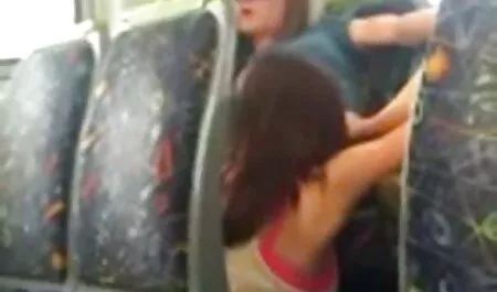 Peituda mamãe fode com uma videos adultos zoofilia cigarette em dela lábios