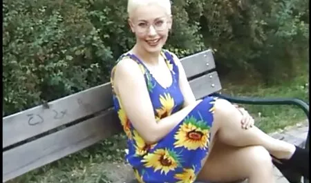 Coquette video adulto começou a assediar o cara