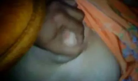 Cão o orgulhoso conjunto de seus peitos enormes videos para adultos grátis