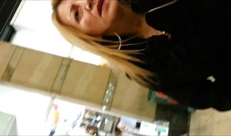 Jovem dona de casa estava dando um boquete para pizza adultos 3 videos courier