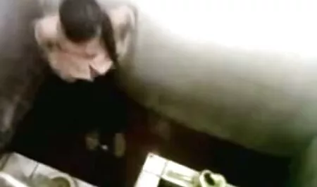 Jovem húngaro meninas tentar pono de adultos lésbica o fisting para a primeiro tempo juntos